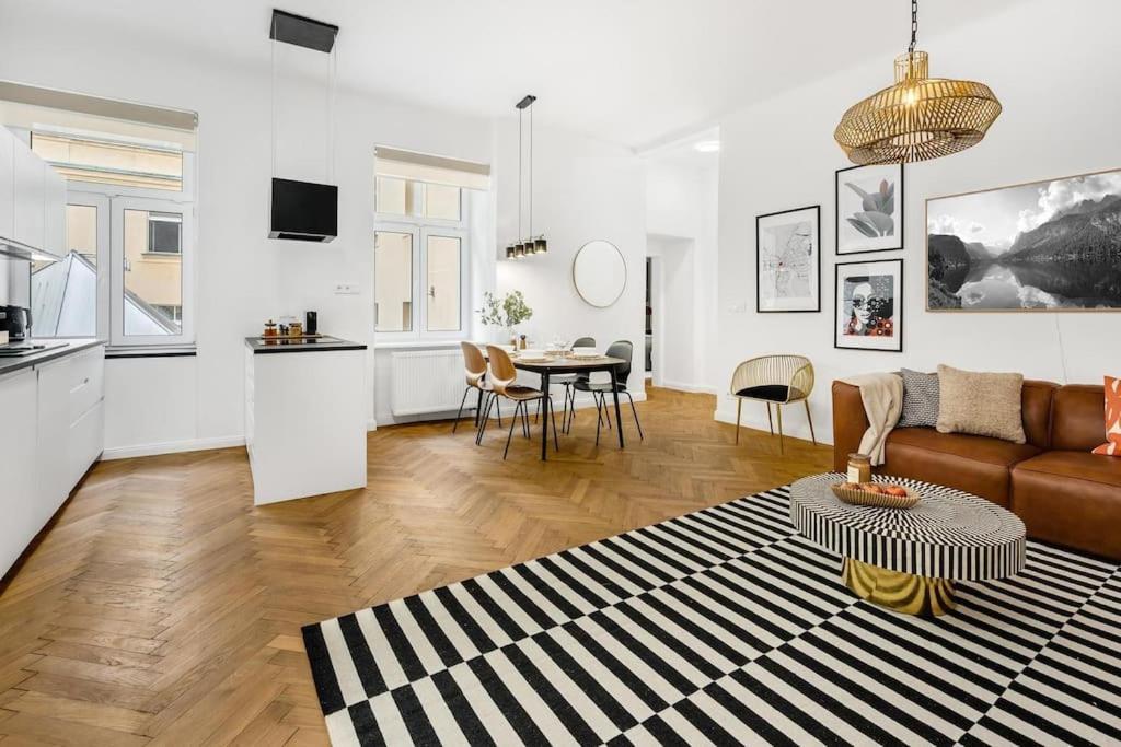 Stylovy Apartman V Centre Mesta 브라티슬라바 외부 사진